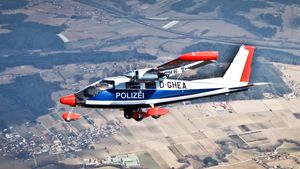 6-seater private plane