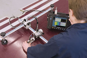 contact laser scanner