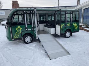 airport apron bus