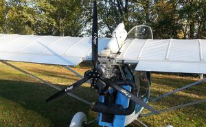 clockwise aircraft propeller