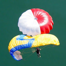 performance parachute / reserve / single place