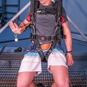 parachute free flight harness