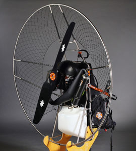single-seat paramotor 1