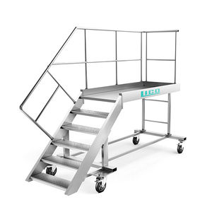 engine access platform