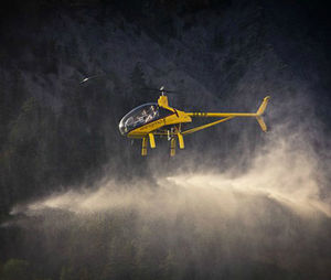 single-seat ultralight helicopter / tourism / piston engine / single-rotor
