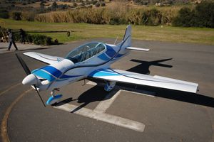 2-person LSA / single-engine / 4-stroke engine / kit