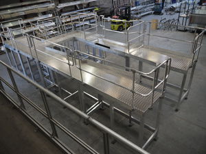 fuselage access platform