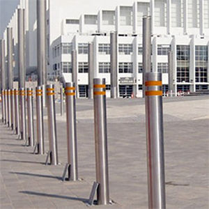 retractable bollard
