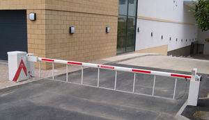 protective barrier / boom / automatic / for airports