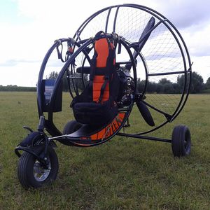 Tandem paratrike - Silent Twin - Flanders Paramotor - with engine