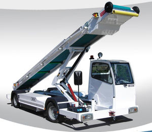self-propelled belt loader
