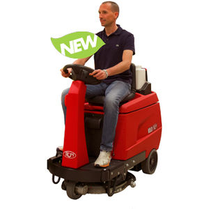 airport scrubber-dryer