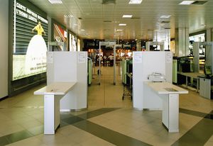 boarding counter