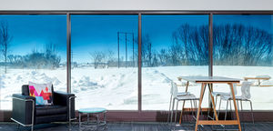 airport glass panel