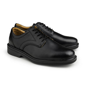 best shoes for male flight attendants