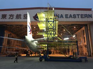 aircraft tail dock
