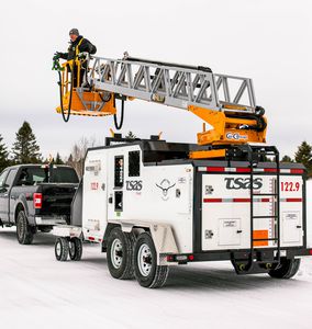 aircraft de-icing vehicle