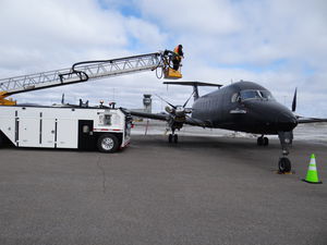 airport de-icing vehicle