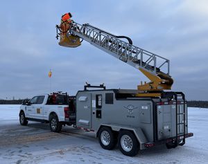 aircraft deicing trailer