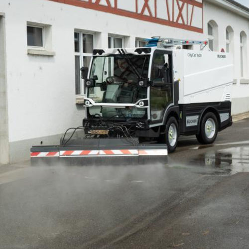 Self-propelled washing truck - CityCat W20  - BUCHER MUNICIPAL - for airport