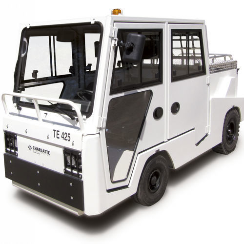 Towing tractor - TE425 - CHARLATTE MANUTENTION - for luggage trolleys / electric / with towbar
