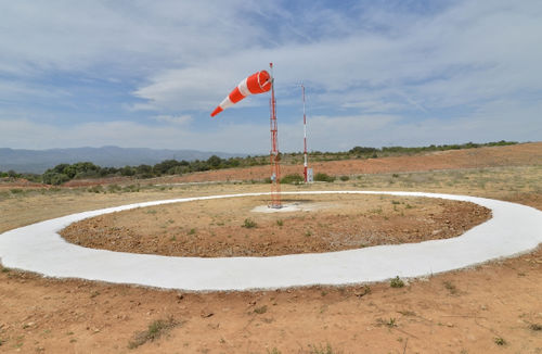 Lighting mast - MILLARD TOWERS LTD. Canada - windsock / for airport