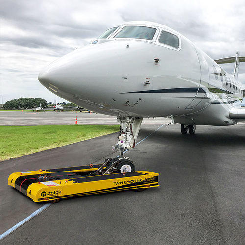 Towing tractor - TWIN 6500 NG Flat - MOTOTOK INTERNATIONAL GMBH - for aircraft / electric / towbarless