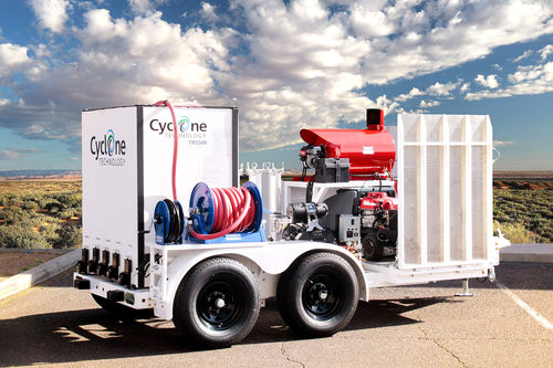 Towed washing cart - TR5 series - CYCLONE TECHNOLOGY - for airport / for runway / with water heater