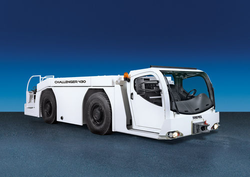 Towing tractor - CHALLENGER 430 - TREPEL AIRPORT EQUIPMENT GMBH - pushback / for aircraft / electric