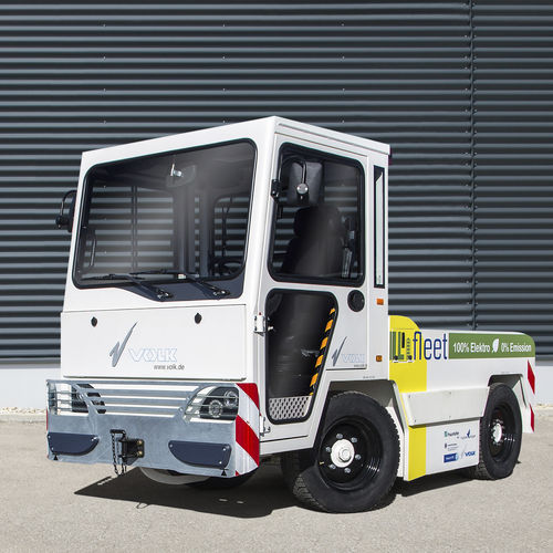 Towing tractor - EFZ 30 NT ULR LI - VOLK FAHRZEUGBAU GMBH - for luggage trolleys / electric / with towbar