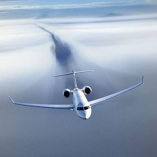 Private jet - GLOBAL 8000 - BOMBARDIER - business / twin-engine / 11 - 20 Pers.