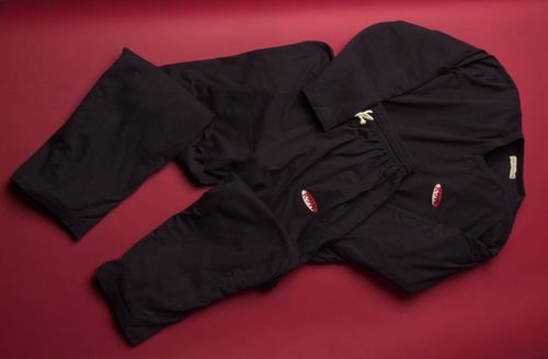 Aircraft cabin pajamas - Mills Textiles