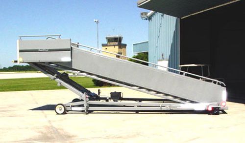 Boarding stairs - MP  - Lift-A-Loft Corporation - towed / for aircraft / for passengers