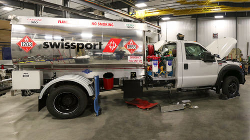 Self-propelled refueller - Westmor Industries - for airport