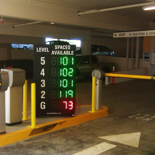 LED queue display DF2052 Series Daktronics, Inc. wallmounted