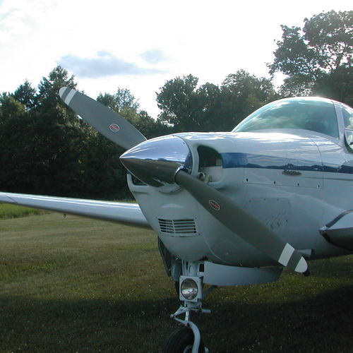 Tractor aircraft propeller - BHC-L2YF-1BF/F8468AR - Hartzell Propeller, Inc. - 80in + / 2 teeth / aluminum