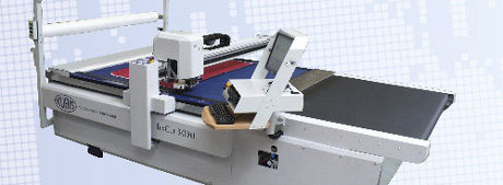 Multi-material cutting machine - Texcut 25,30,45,60,70,80 - KURIS SPEZIALMASCHINEN GMBH - knife / for the aerospace industry