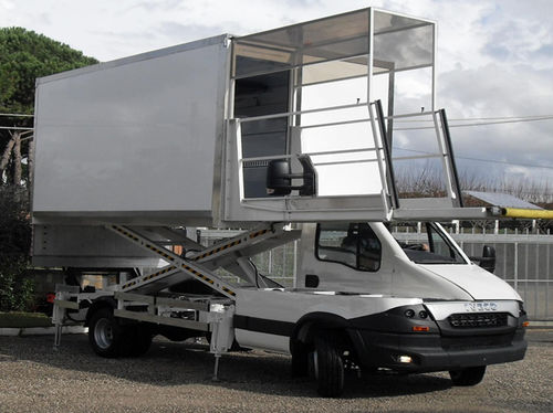 Airport catering truck - EC 737 - Aviogei/Italy - electric