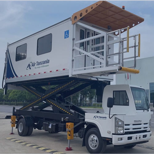 Self-propelled ambulift - BLISS-FOX by Panus GSE - for airport