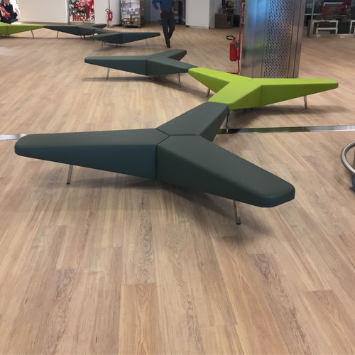 Airport bench - SINAPSI - Altek Italia Design Srl - leather / wooden