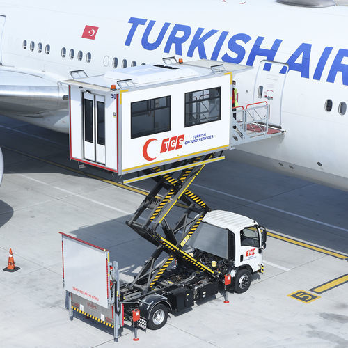Self-propelled ambulift - 5041 - MILES GSE - air conditioned / for people with reduced mobility / heated