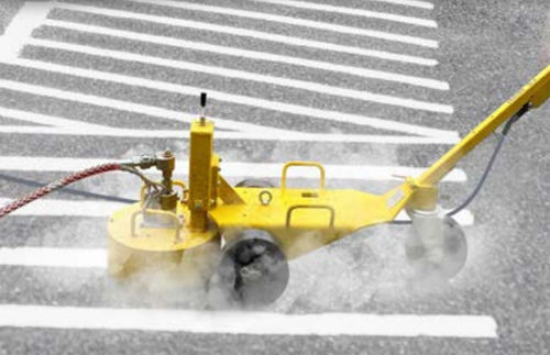 Airport runway cleaning machine - mobile twister - Maschinenbau Cernota GmbH & Co. KG - walk-behind / for surface cleaning / for marking removal