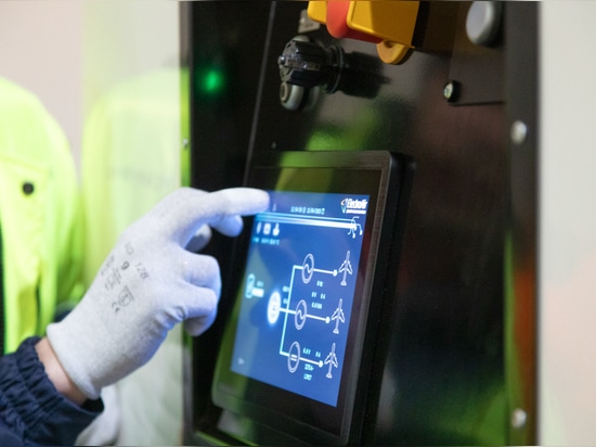 APA-ECO GPU touchscreen interface in use