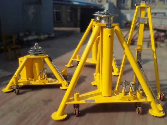 Set treppiede e martinetto per CRJ-900