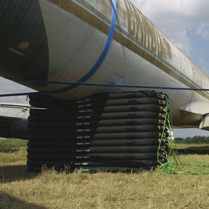 cuscino di sollevamento per aereo 1