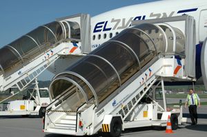 scala di imbarco / mobile / per aereo / per passeggeri