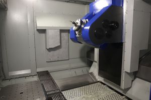 centro di lavoro 5 assi 1