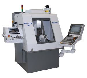 centro di lavoro 5 assi
