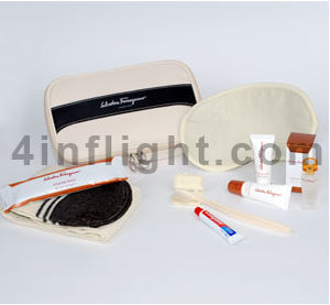 kit da viaggio per aereo di linea