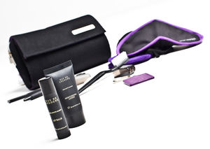 kit da viaggio per aereo 1